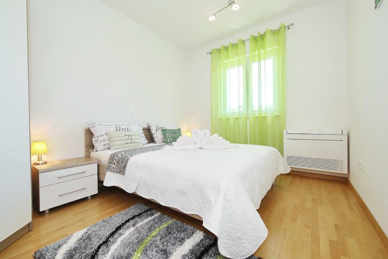 Apartment Lana Pašman Buitenkant foto