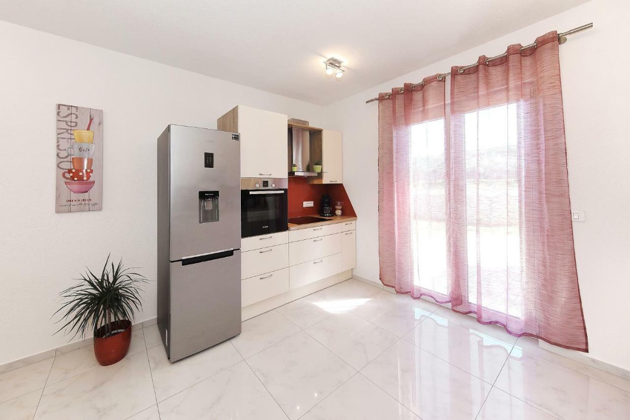 Apartment Lana Pašman Buitenkant foto